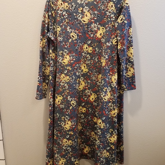 Lularoe Duster - Picture 4 of 4